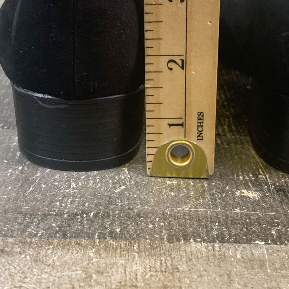 Trotters Women’s Size 12 Monarch Round Toe Loafers Black Suede Block Heel Shoes - Picture 3 of 11